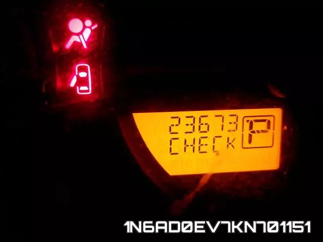 1N6AD0EV7KN701151 фото 9