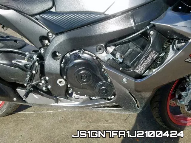 JS1GN7FA1J2100424 фото 8