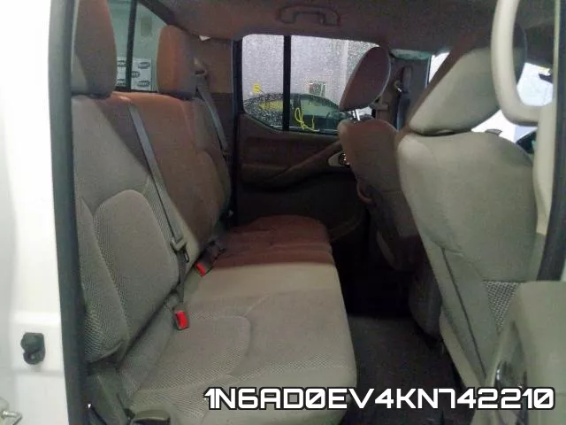 1N6AD0EV4KN742210 фото 7