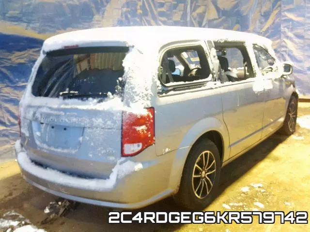2C4RDGEG6KR579742 фото 5