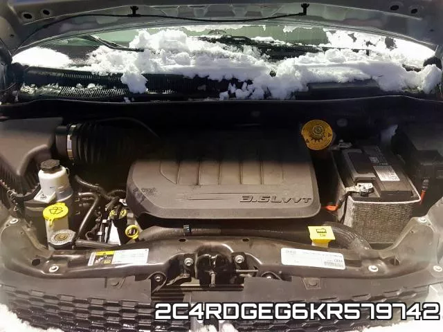 2C4RDGEG6KR579742 фото 8
