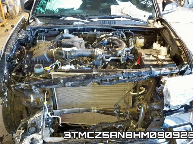 3TMCZ5AN8HM090923 фото 8