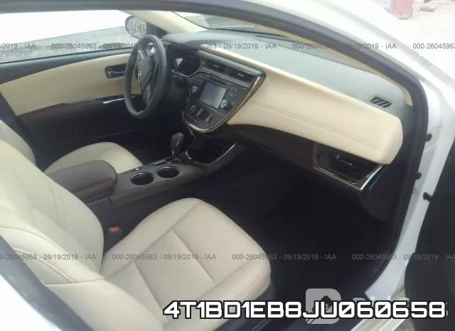 4T1BD1EB8JU060658 фото 6