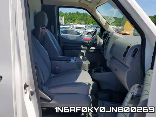 1N6AF0KY0JN800269 фото 6