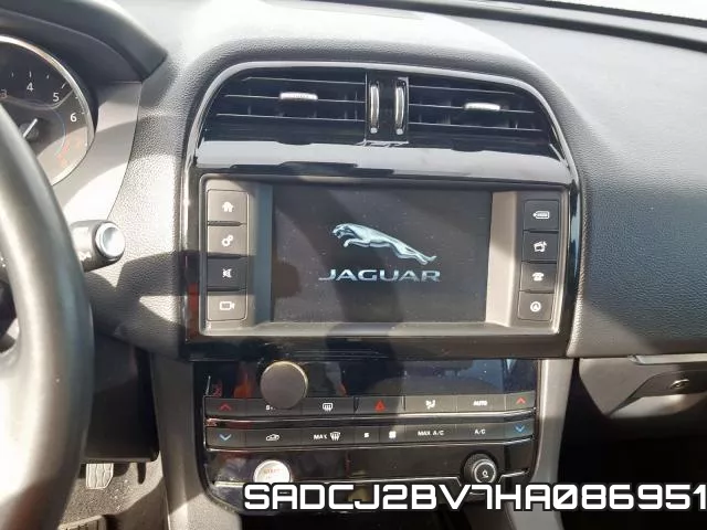 SADCJ2BV7HA086951 фото 10