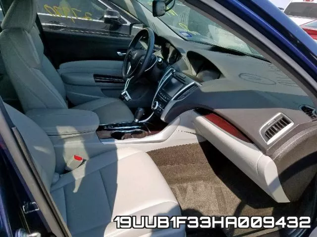 19UUB1F33HA009432 фото 6