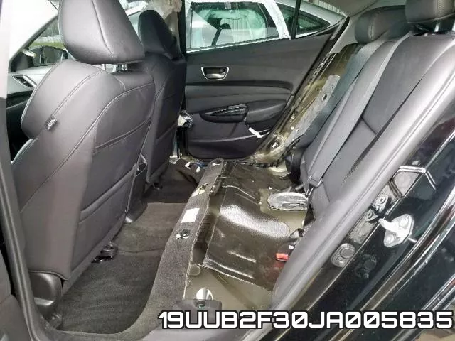 19UUB2F30JA005835 фото 7