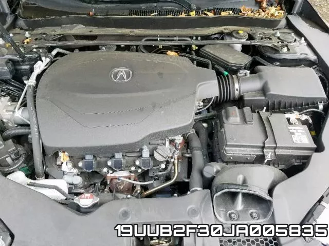 19UUB2F30JA005835 фото 8