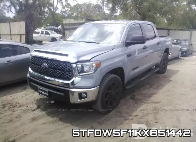 5TFDW5F11KX851442 фото 3