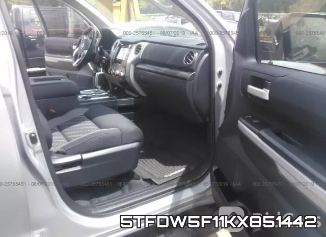 5TFDW5F11KX851442 фото 6