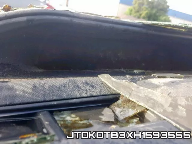JTDKDTB3XH1593555 фото 9