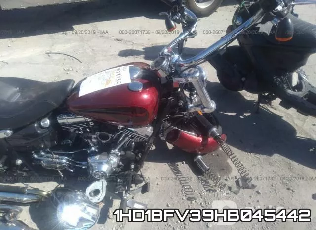 1HD1BFV39HB045442 фото 5