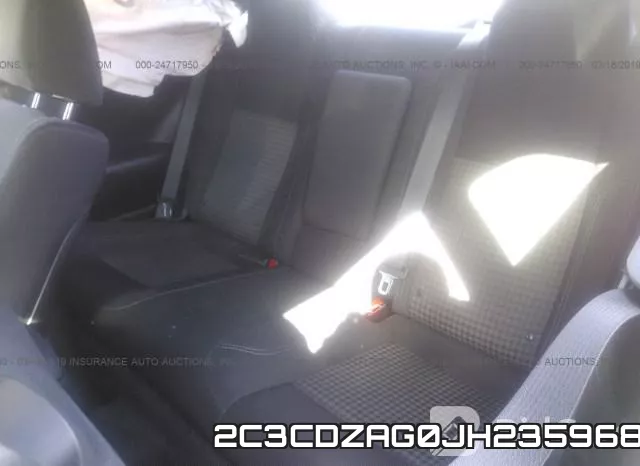 2C3CDZAG0JH235968 фото 9