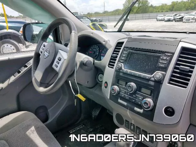 1N6AD0ER5JN739060 фото 10