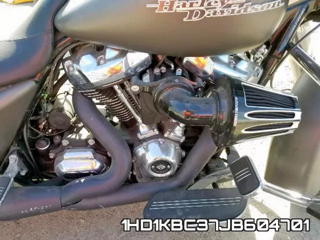 1HD1KBC37JB604701 фото 8