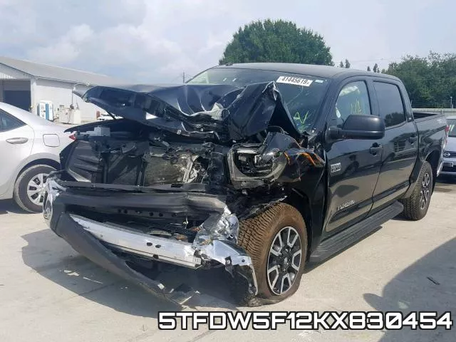 5TFDW5F12KX830454 фото 3