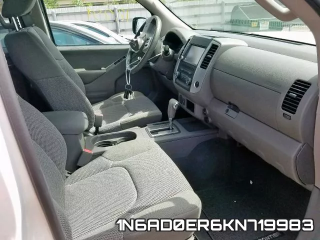 1N6AD0ER6KN719983 фото 6