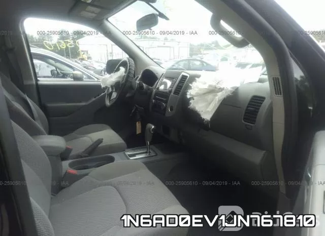 1N6AD0EV1JN767810 фото 6