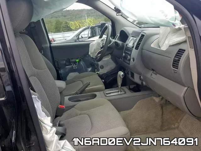 1N6AD0EV2JN764091 фото 6