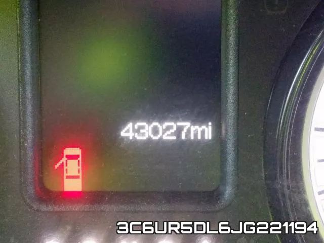 3C6UR5DL6JG221194 фото 9