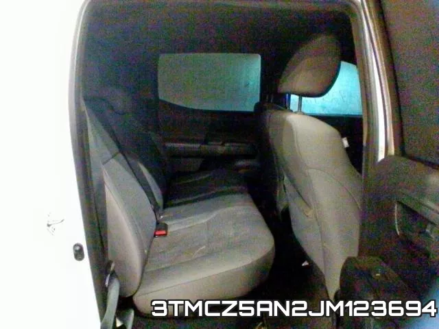 3TMCZ5AN2JM123694 фото 7
