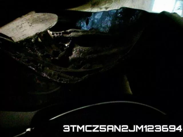 3TMCZ5AN2JM123694 фото 9