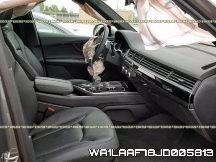 WA1LAAF78JD005813 фото 6
