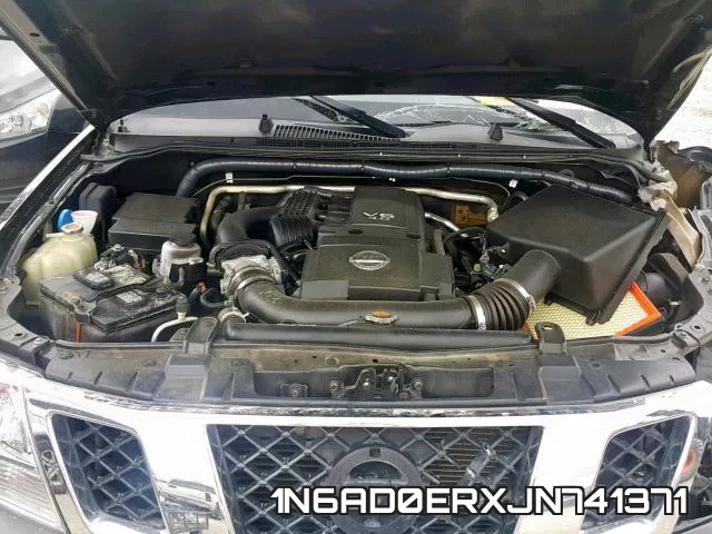 1N6AD0ERXJN741371 фото 8