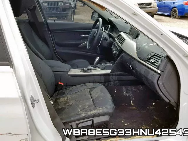 WBA8E5G33HNU42543 фото 6