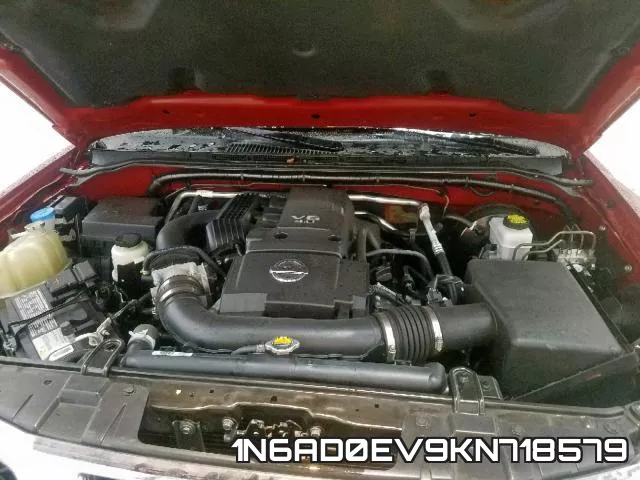 1N6AD0EV9KN718579 фото 8