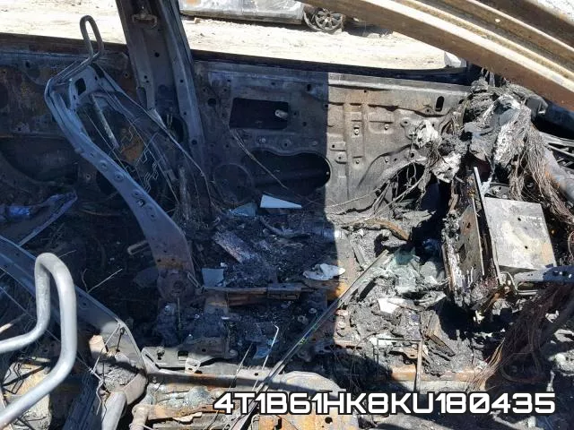 4T1B61HK8KU180435 фото 6