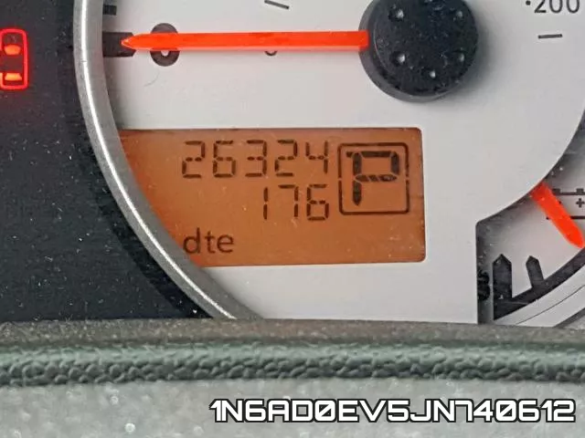 1N6AD0EV5JN740612 фото 9