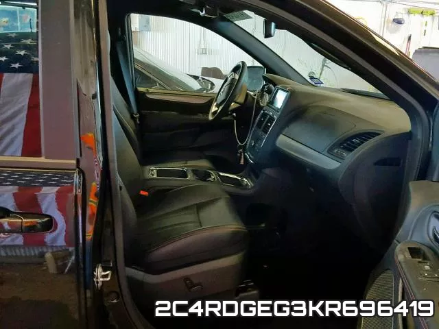 2C4RDGEG3KR696419 фото 5