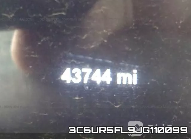 3C6UR5FL9JG110099 фото 7