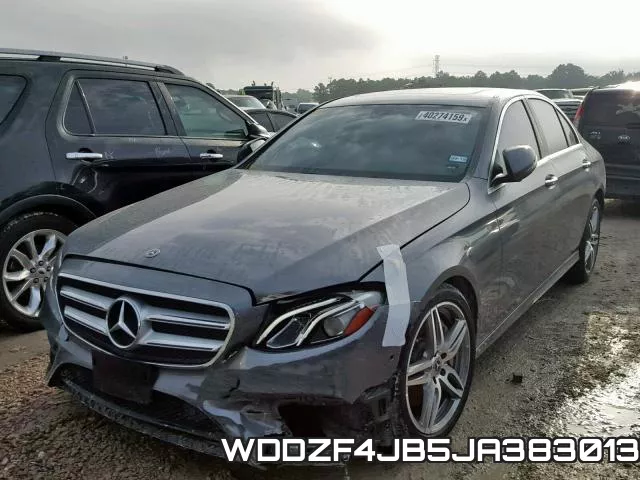 WDDZF4JB5JA383013 фото 3
