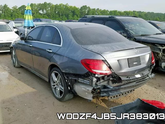 WDDZF4JB5JA383013 фото 4