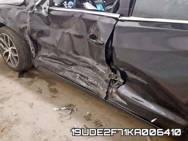 19UDE2F71KA006410 фото 10