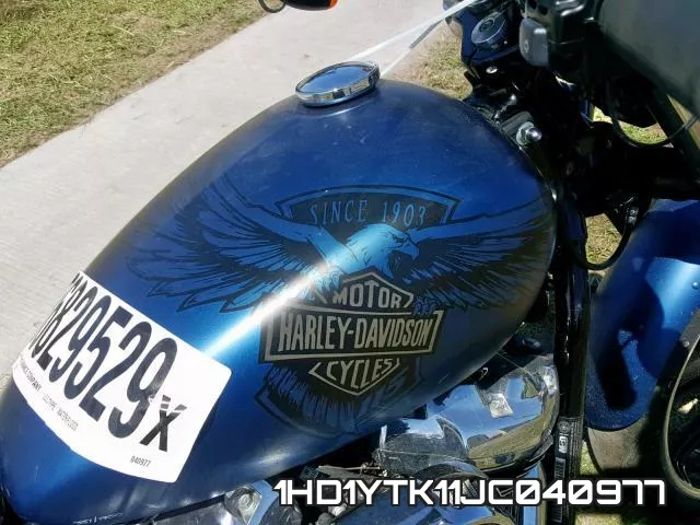 1HD1YTK11JC040977 фото 10
