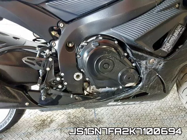 JS1GN7FA2K7100694 фото 8