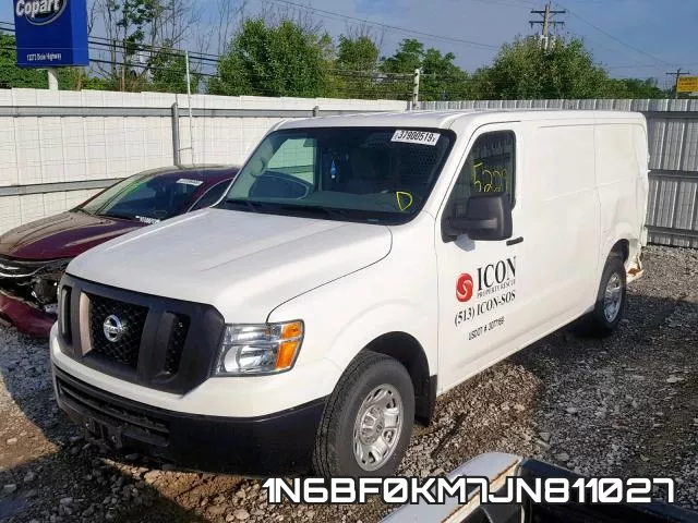 1N6BF0KM7JN811027 фото 3