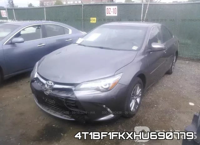 4T1BF1FKXHU690779 фото 3