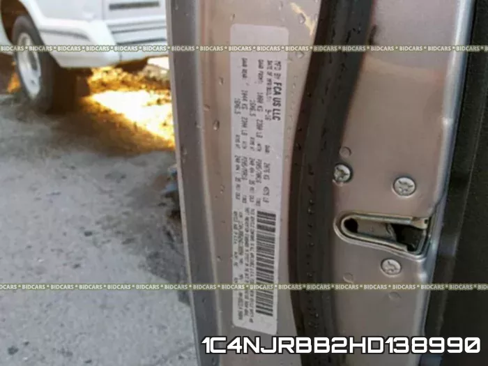 1C4NJRBB2HD138990 фото 2
