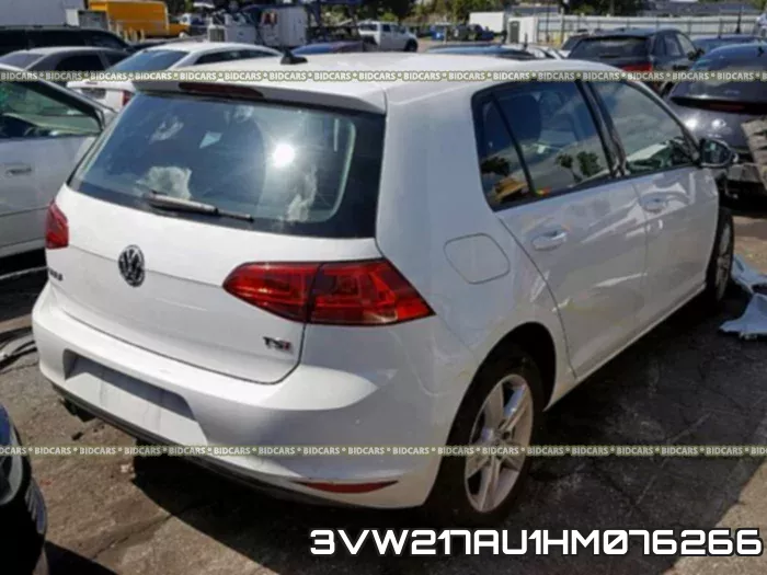 3VW217AU1HM076266 фото 5