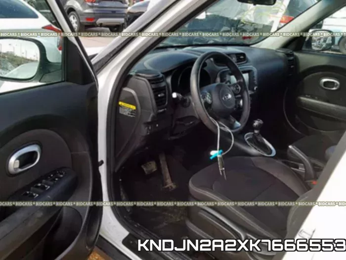 KNDJN2A2XK7666553 фото 10