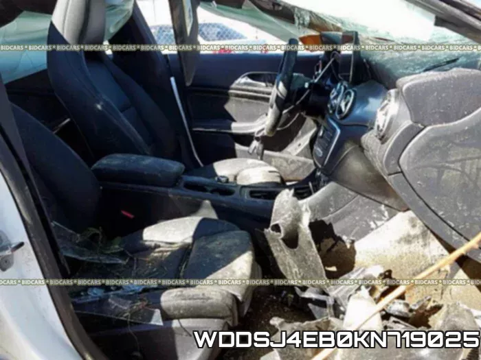 WDDSJ4EB0KN719025 фото 6