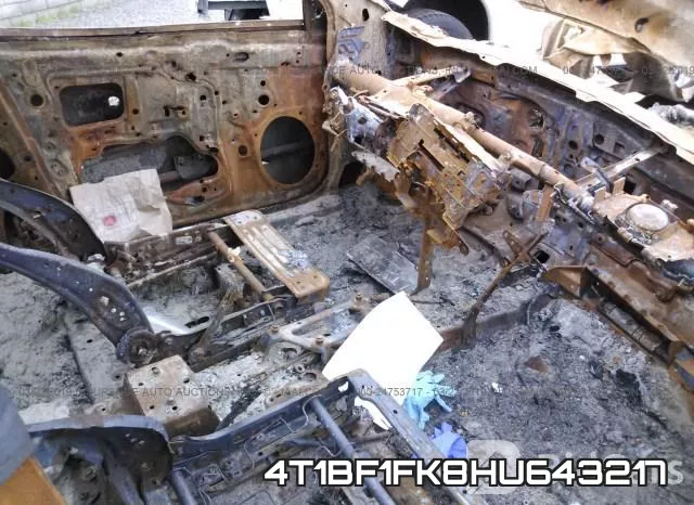 4T1BF1FK8HU643217 фото 6
