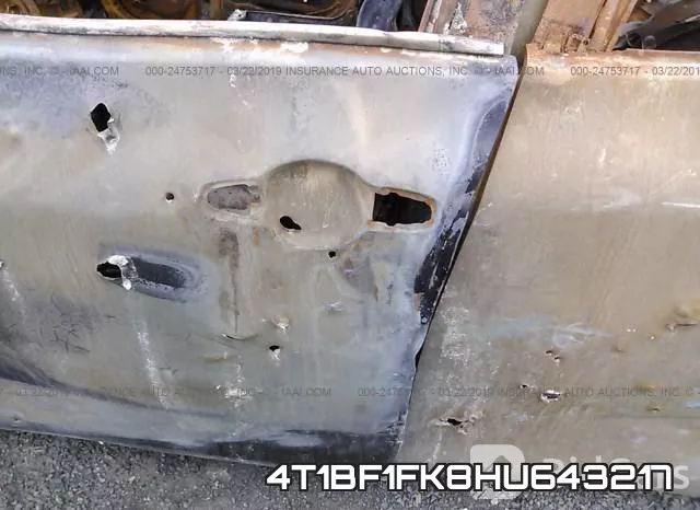 4T1BF1FK8HU643217 фото 10