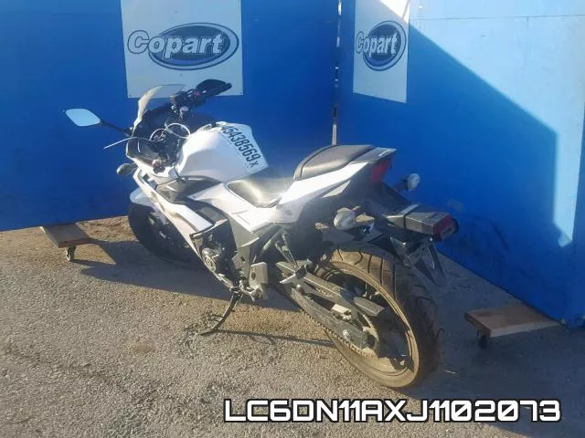 LC6DN11AXJ1102073 фото 4