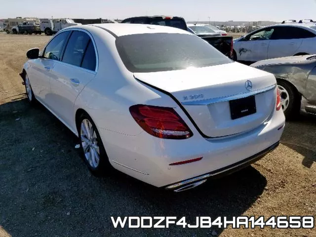 WDDZF4JB4HA144658 фото 4