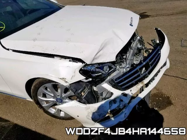 WDDZF4JB4HA144658 фото 9
